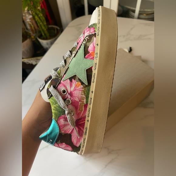 Golden Goose floral - Picture 4 of 7